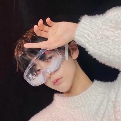 氛围感拉满的小众头像男58张，宝藏男孩！