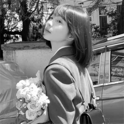 女黑白头像图片真人版52张，逆流而上的黑白文化