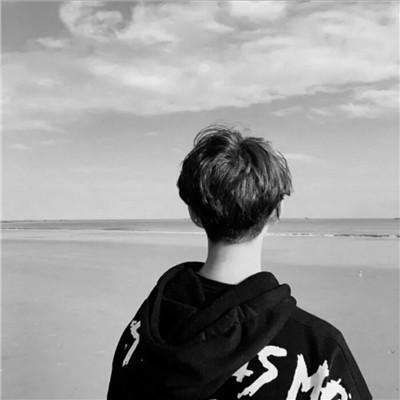 84张男生黑白高级感头像