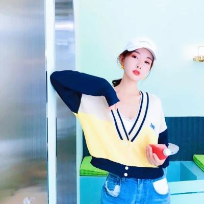头像戴帽子不露脸图片女