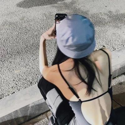 迷人女生背影头像100张，别有一番韵味美！