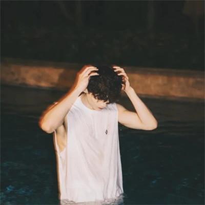 氛围感拉满的小众头像男58张，宝藏男孩！