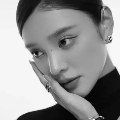 冷艳风头像女生高清图片32张