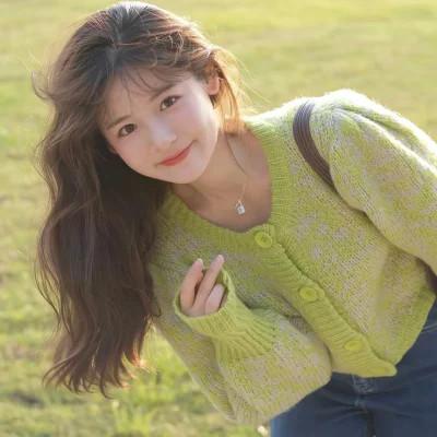 好看的绿色头像女生高清图片36张，清新透亮