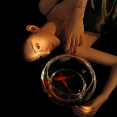 女生头像背景图一套高清好看26张
