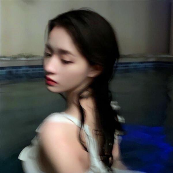 高质量好看的微信头像女生图片（精选20张）