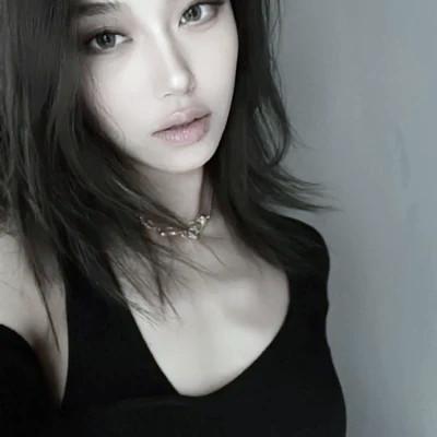 2023年最火爆的女孩头像