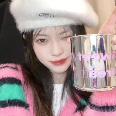 微信头像漂亮大方女生35张