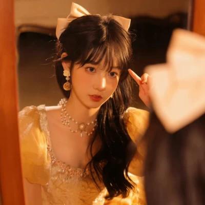 微信头像漂亮大方女生35张