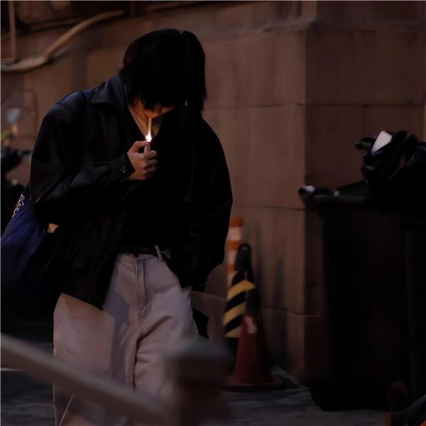 成熟高冷痞帅男生头像图片（精选32张）