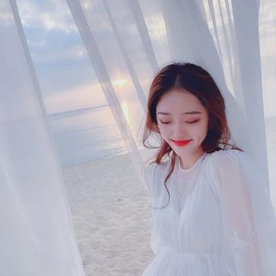 清新干净又治愈的女生头像图片42张