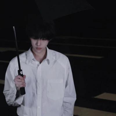 氛围感拉满的小众头像男58张，宝藏男孩！