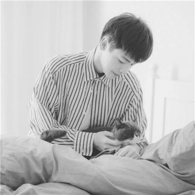 84张男生黑白高级感头像
