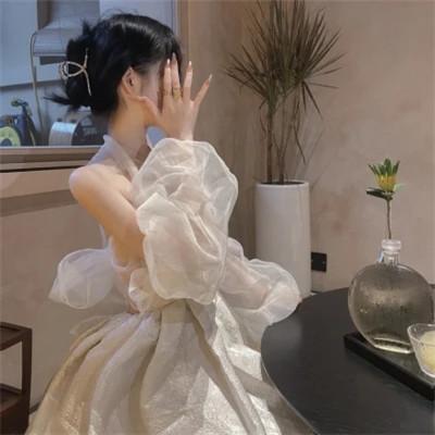迷人女生背影头像100张，别有一番韵味美！