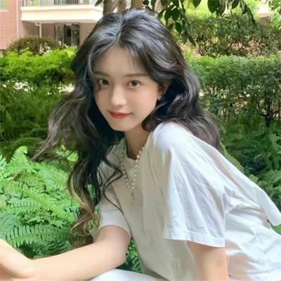 好看的绿色头像女生高清图片36张，清新透亮