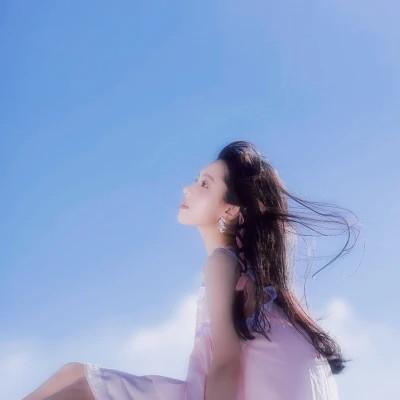 清新干净又治愈的女生头像图片42张