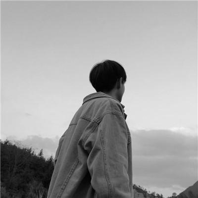 84张男生黑白高级感头像