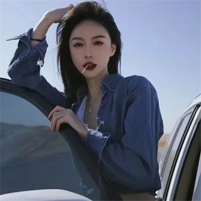 一眼惊艳的女生头像32张