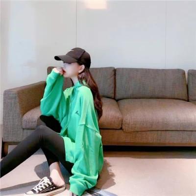 头像戴帽子不露脸图片女