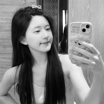 女黑白头像图片真人版52张，逆流而上的黑白文化