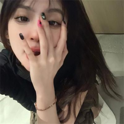 好看又成熟的头像女生46张