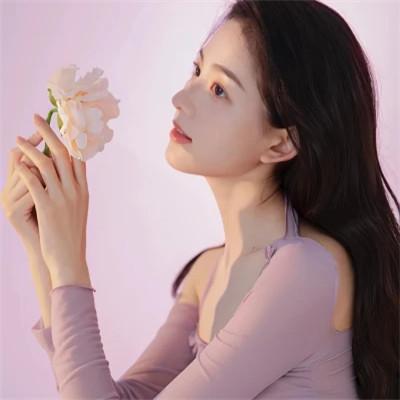 一眼惊艳的女生头像32张