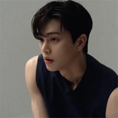氛围感拉满的小众头像男58张，宝藏男孩！