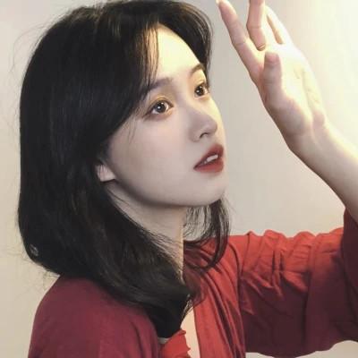 微信头像漂亮大方女生35张