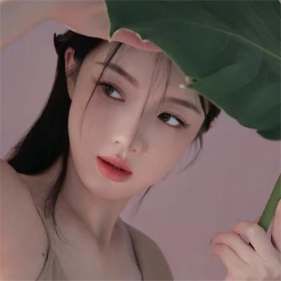 一眼惊艳的女生头像32张