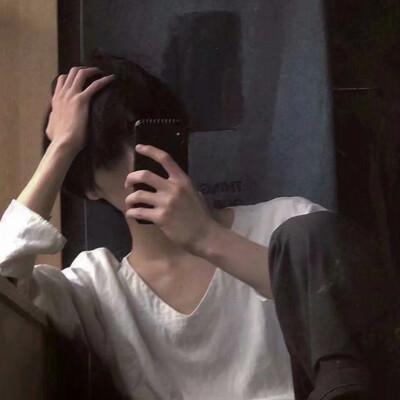 氛围感拉满的小众头像男58张，宝藏男孩！