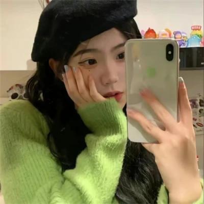 好看的绿色头像女生高清图片36张，清新透亮