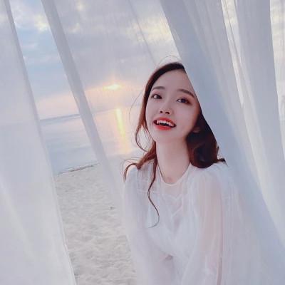 清新干净又治愈的女生头像图片42张
