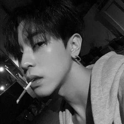 61张高级黑白男生头像