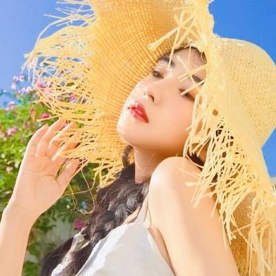 清新干净又治愈的女生头像图片42张