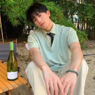 超级好看的2023微信男生头像，绝不能错过！