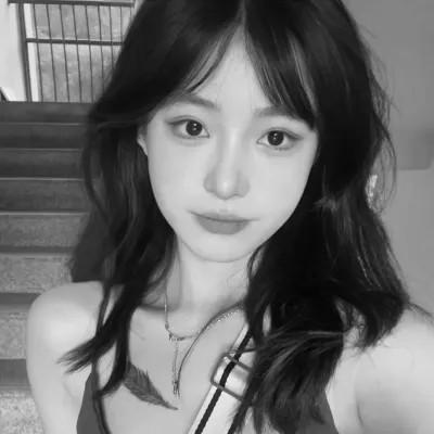 女黑白头像图片真人版52张，逆流而上的黑白文化