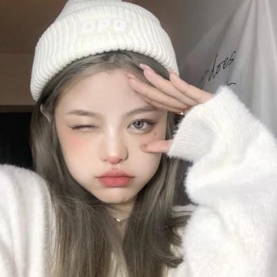 qq女生头像ins高级质感40张