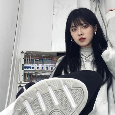 qq头像女ins高级质感40张