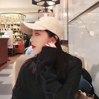 头像戴帽子不露脸图片女