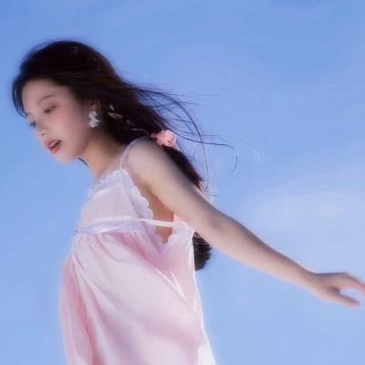 清新干净又治愈的女生头像图片42张