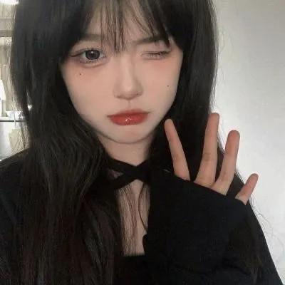 微信头像漂亮大方女生35张