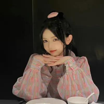 2023最新款情侣头像真人一男一女