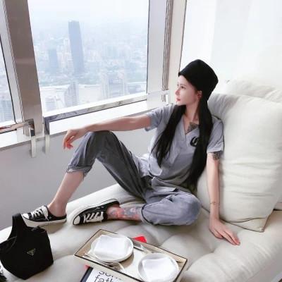 女头像酷全身32张
