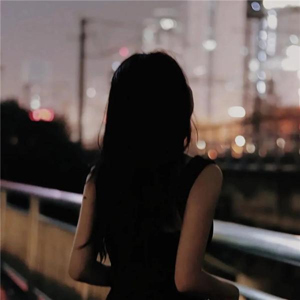 唯美女生高级不露脸背影头像图片