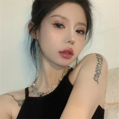 好看又成熟的头像女生46张