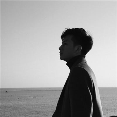 84张男生黑白高级感头像