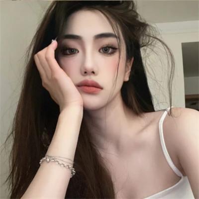 好看又成熟的头像女生46张