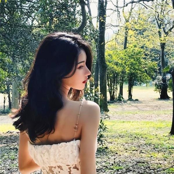 高质量好看的微信头像女生图片（精选20张）