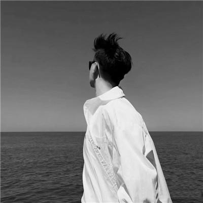 84张男生黑白高级感头像