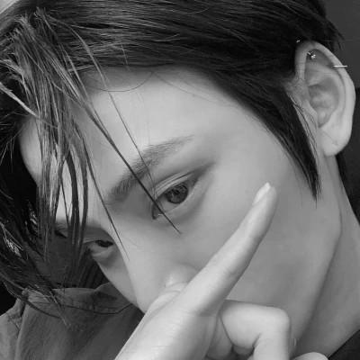 61张高级黑白男生头像